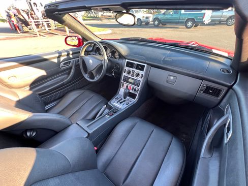 Used 2003 Mercedes-Benz SLK 230 image 13