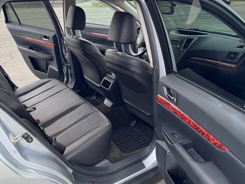 Used 2012 Subaru Outback 3.6R Limited w/ Moonroof Pkg image 13