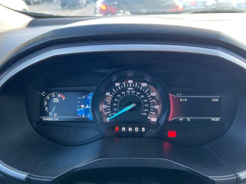 Used 2018 Ford Edge SEL w/ Equipment Group 201A image 13