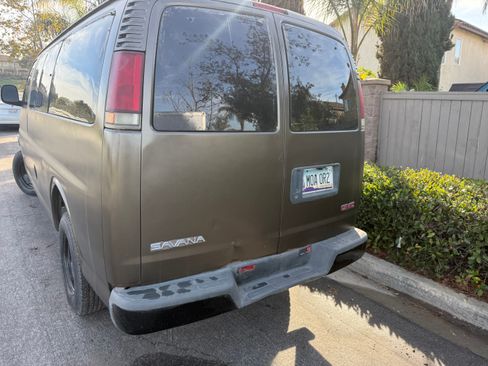 Used 2002 GMC Savana 2500 Passenger image 12