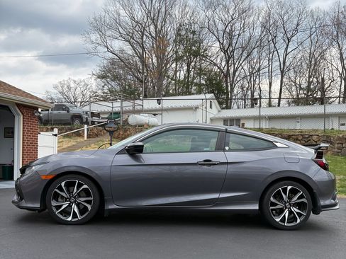 Used 2018 Honda Civic Si image 2