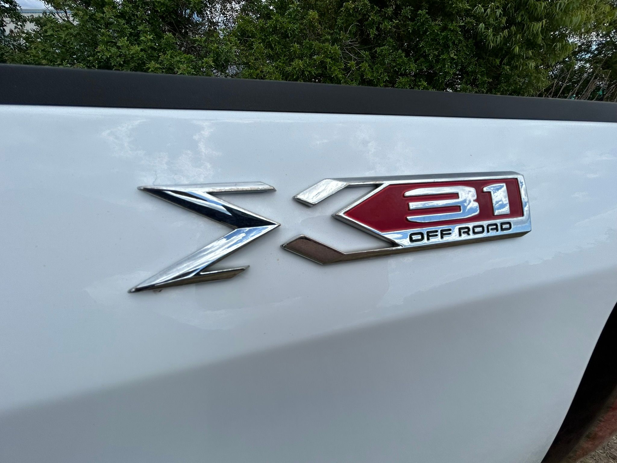Used 2019 GMC Sierra 1500 SLT w/ SLT Premium Plus Package AWD/4WD image 13