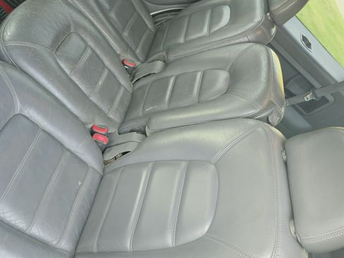 Used 2002 Ford Explorer XLT image 3