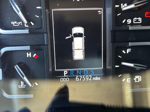 Used 2020 Toyota Tundra SR5 w/ SR5 Upgrade Package image 12