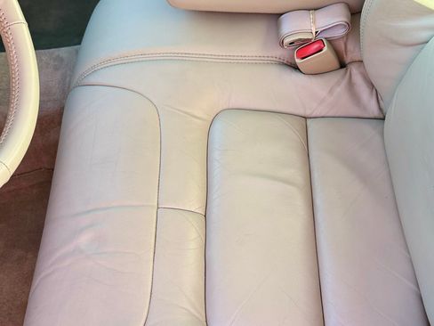 Used 1999 Cadillac De Ville Sedan w/ Comfort/Convenience Pkg image 9