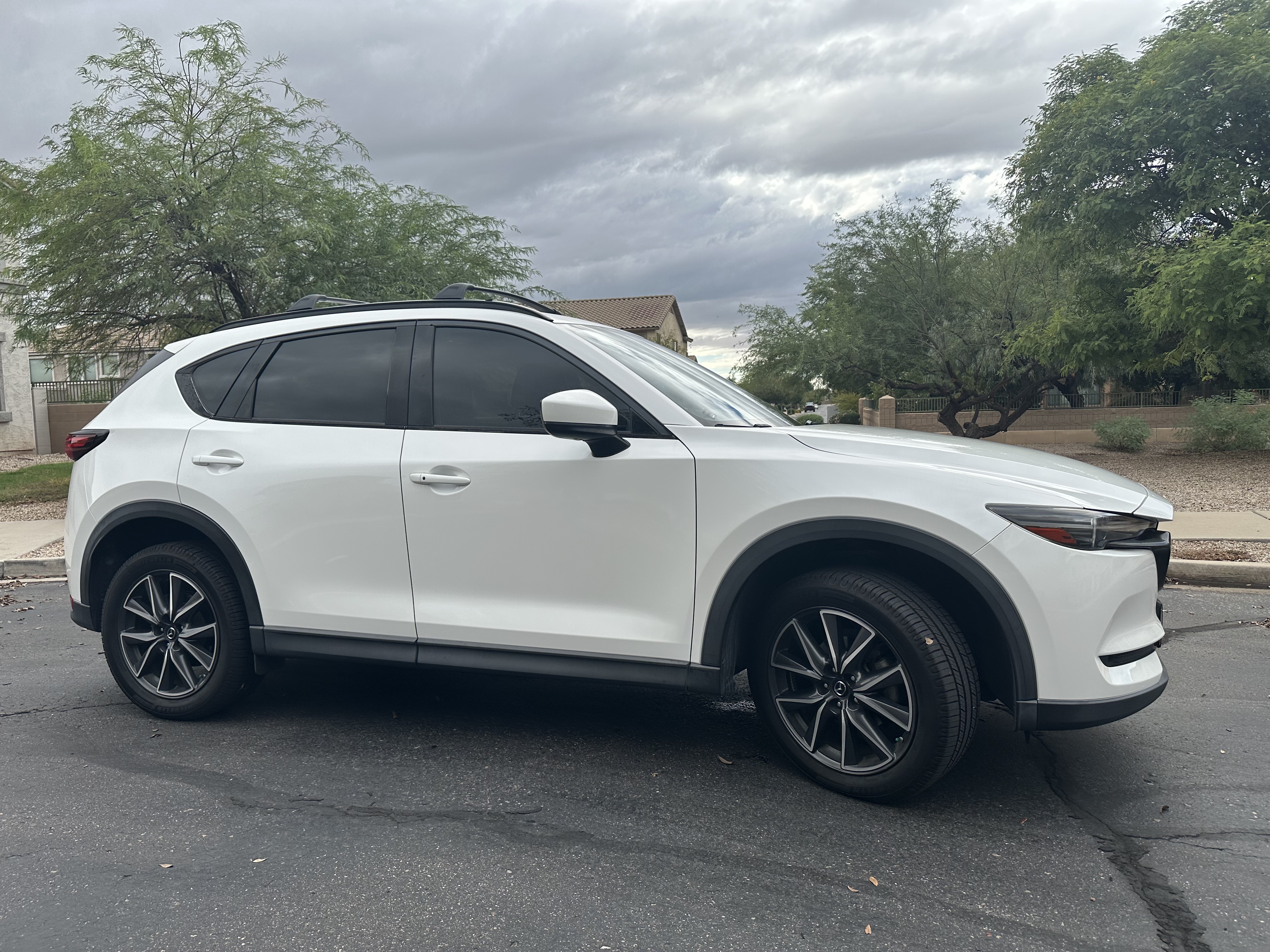 Used 2017 MAZDA CX-5 Grand Touring AWD/4WD image 1