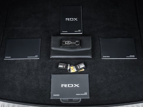 Used 2019 Acura RDX AWD w/ Advance Package image 16