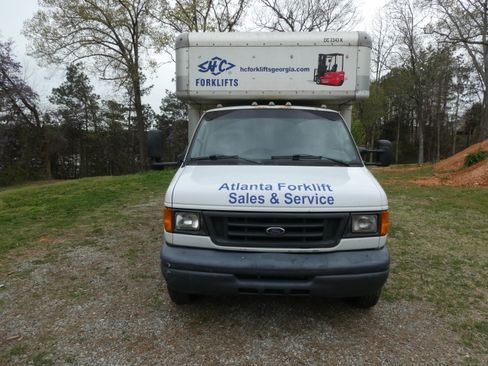Used 2007 Ford E-450 and Econoline 450 image 2