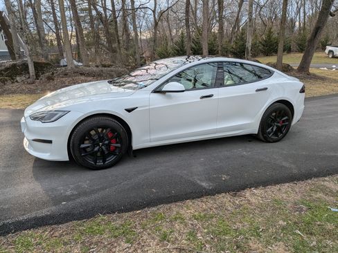 Used 2024 Tesla Model S Plaid image 5