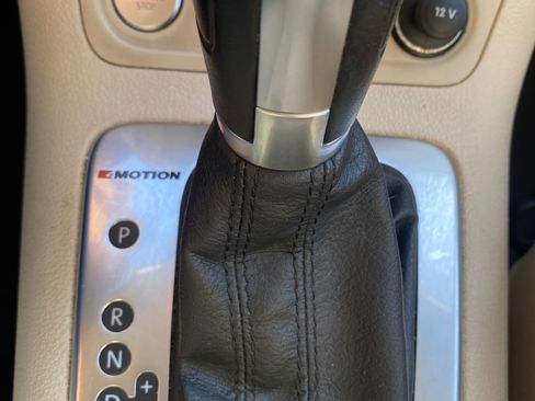 Used 2016 Volkswagen Tiguan SE image 20