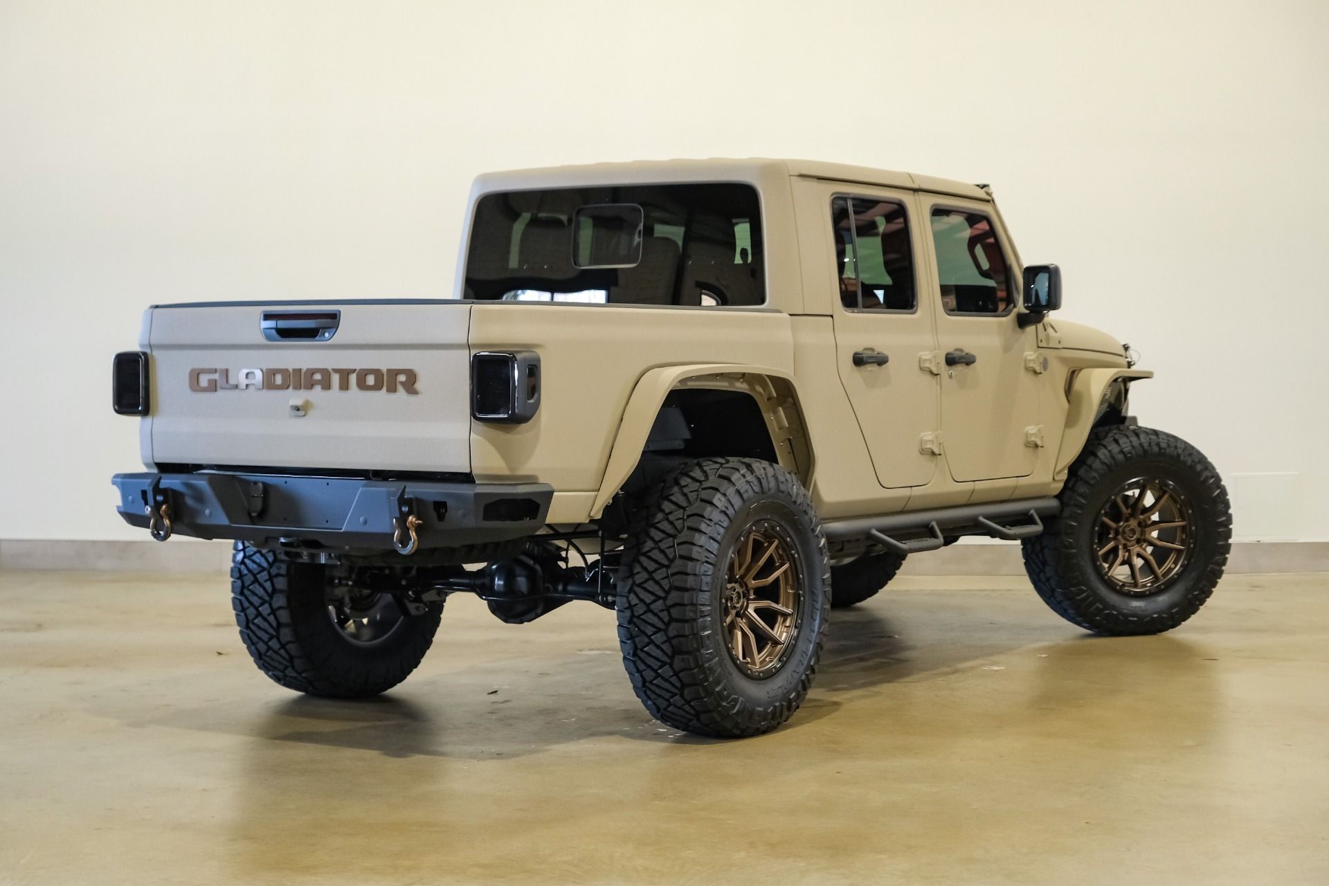 Used 2024 Jeep Gladiator Sport AWD/4WD image 11