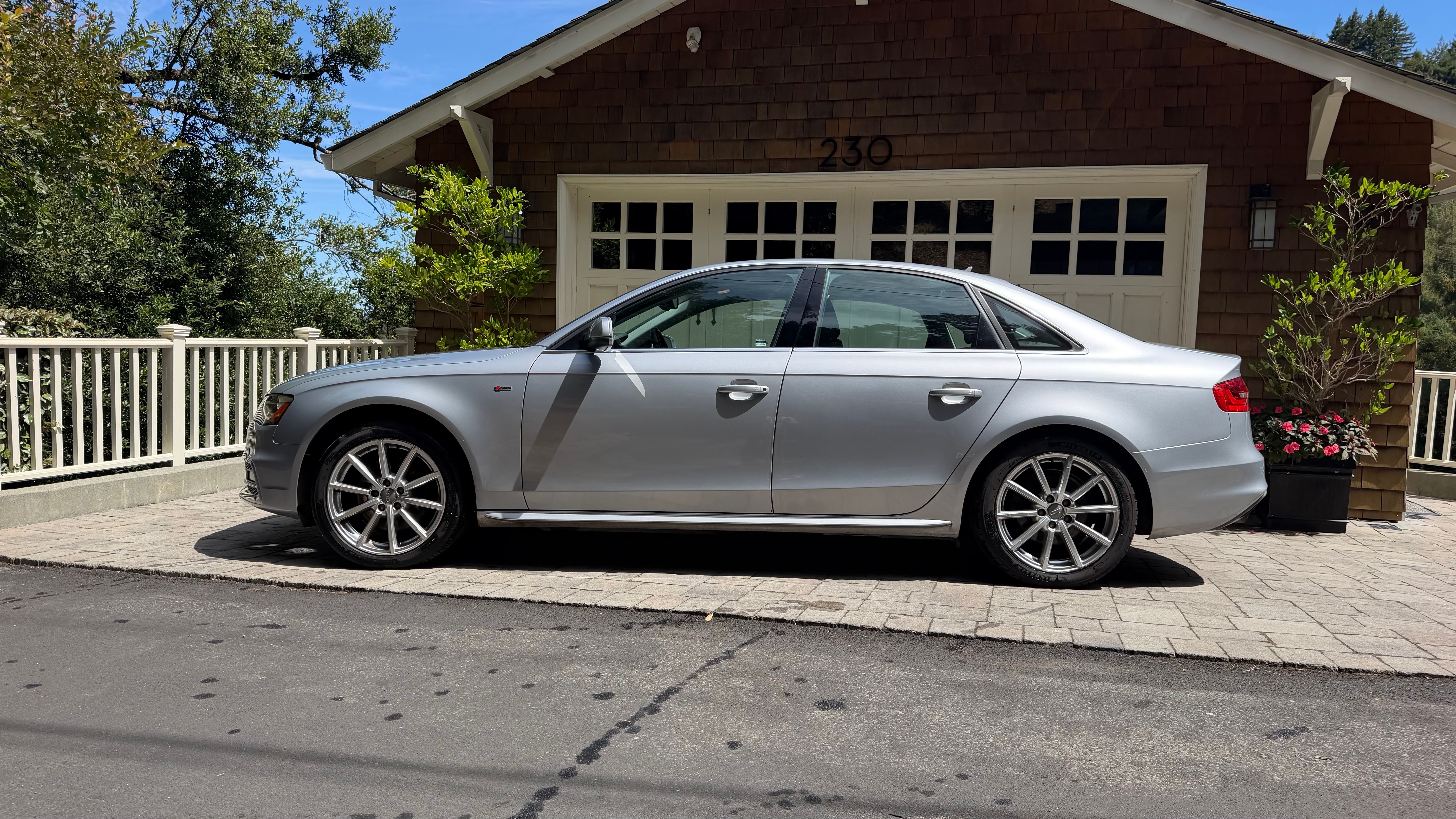 Used 2015 Audi A4 2.0T Premium Plus w/ Technology Package AWD/4WD image 2