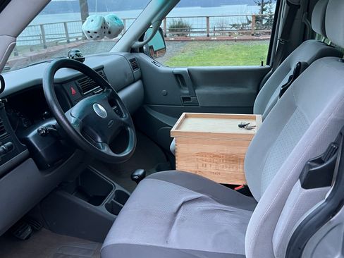 Used 2000 Volkswagen Eurovan GLS image 14