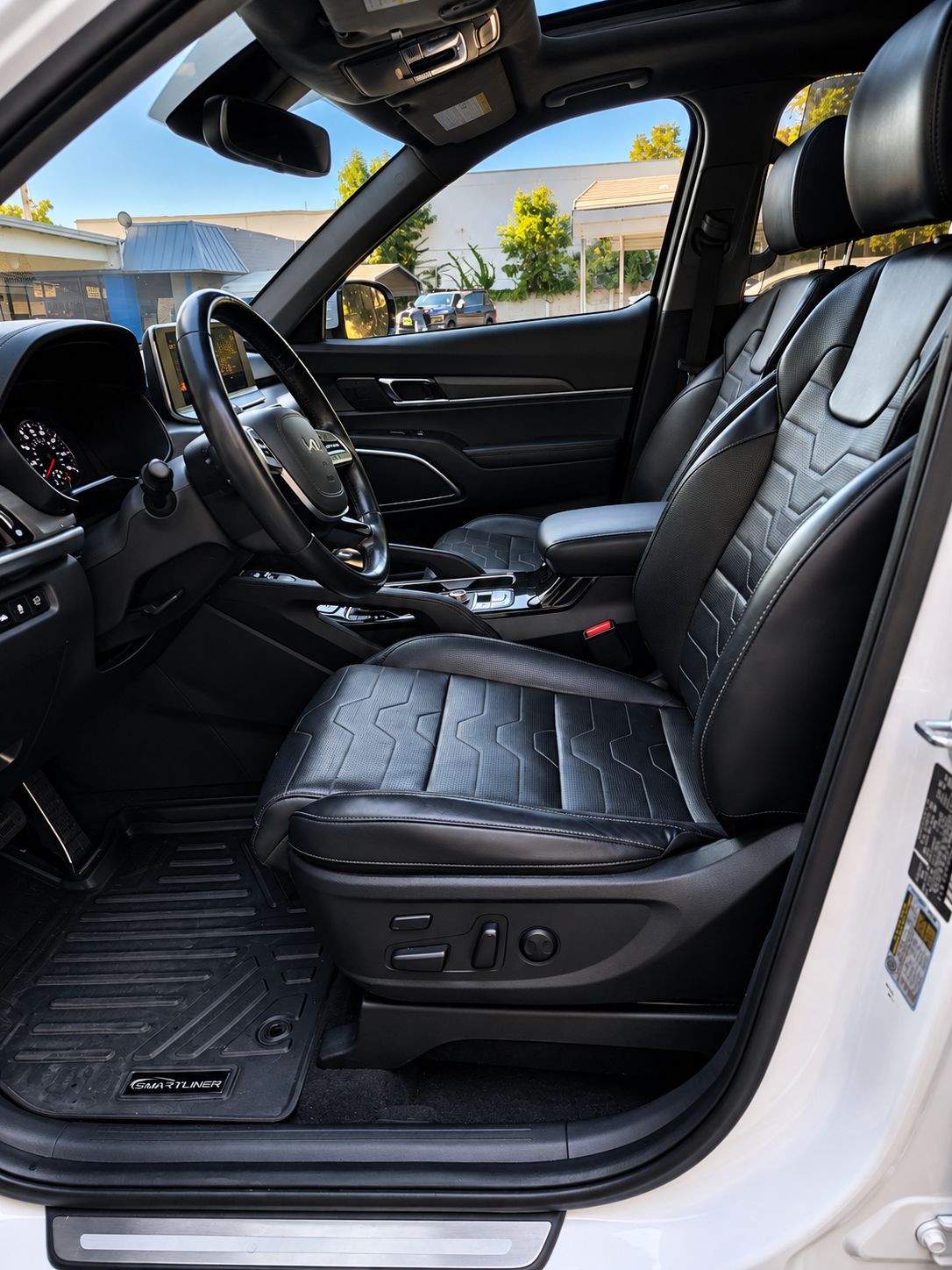 Used 2022 Kia Telluride SX w/ SX Prestige Package AWD/4WD image 14