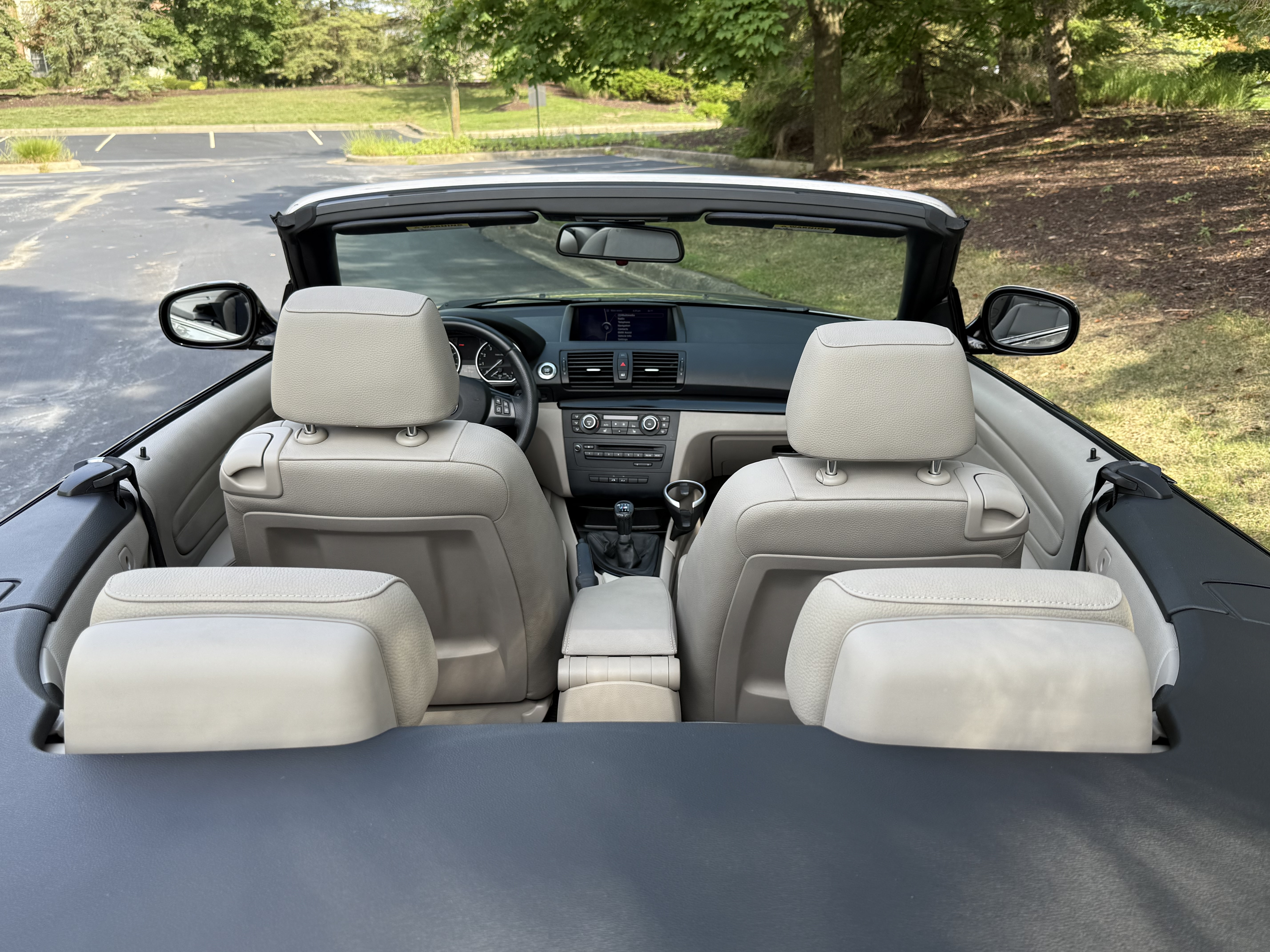 Used 2011 BMW 135i Convertible RWD image 15