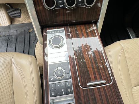 Used 2016 Land Rover Range Rover HSE image 5