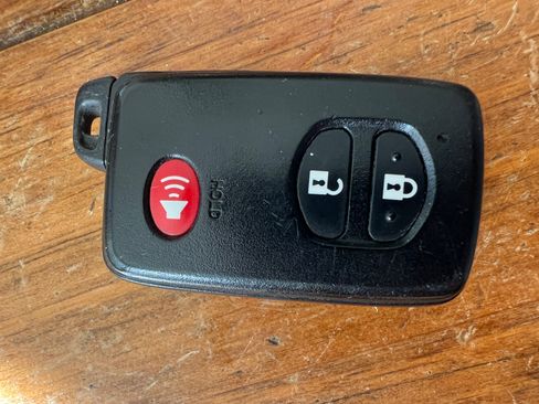 Used 2015 Toyota Prius Two image 20