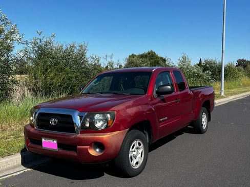 Used 2005 Toyota Tacoma 2WD Access Cab image 9