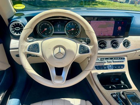 Used 2018 Mercedes-Benz E 400 4MATIC Cabriolet w/ Premium 1 Package image 15