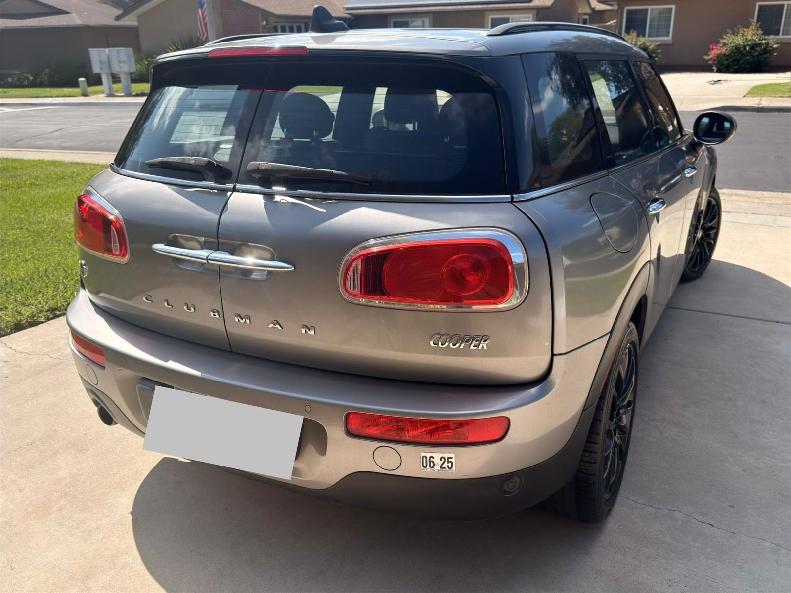 Used 2016 MINI Cooper Clubman FWD image 5