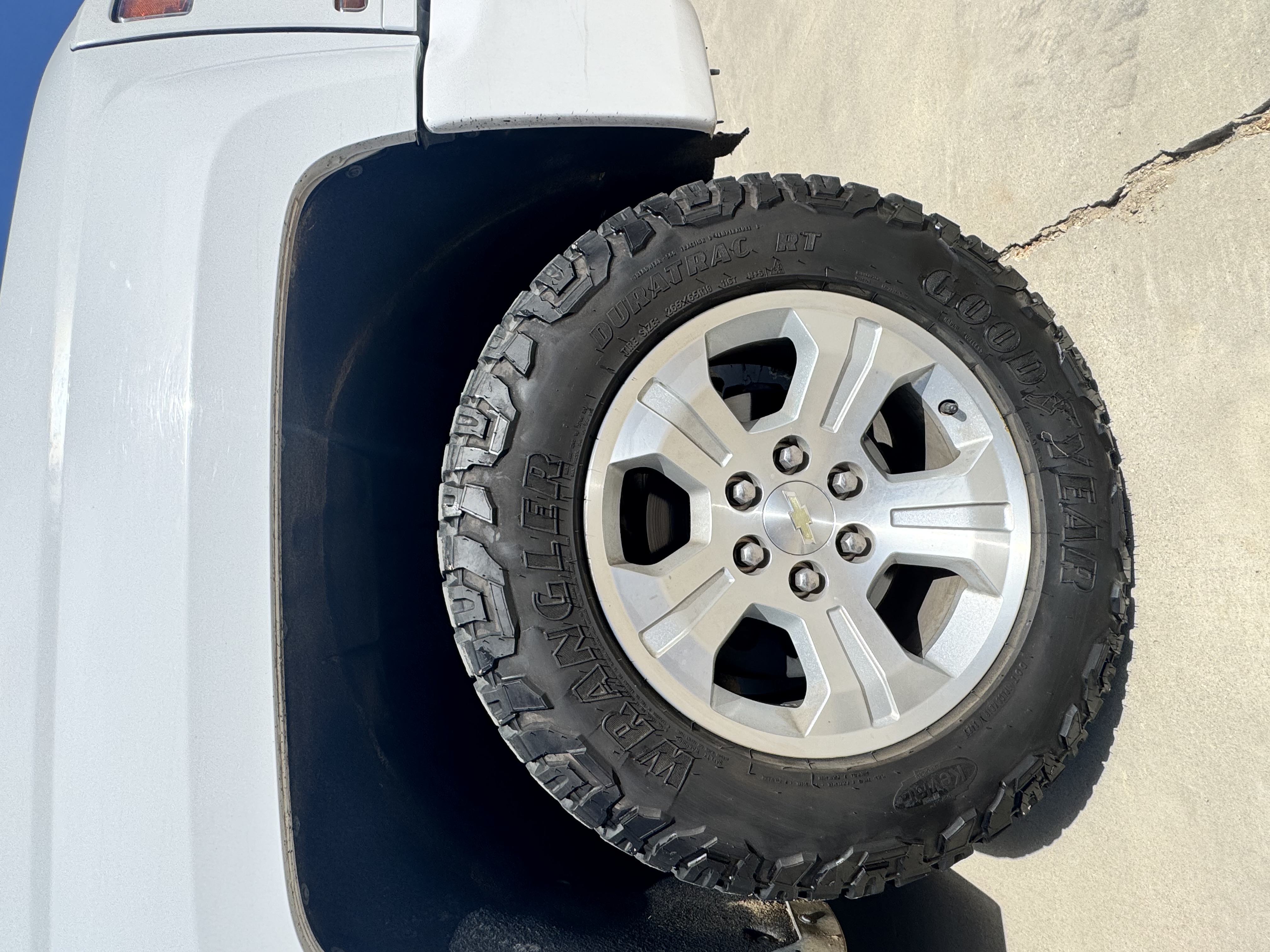 Used 2018 Chevrolet Silverado 1500 LT w/ All Star Edition AWD/4WD image 11