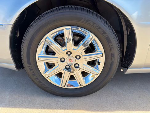 Used 2011 Cadillac DTS Premium w/ Driver Awareness Package image 27