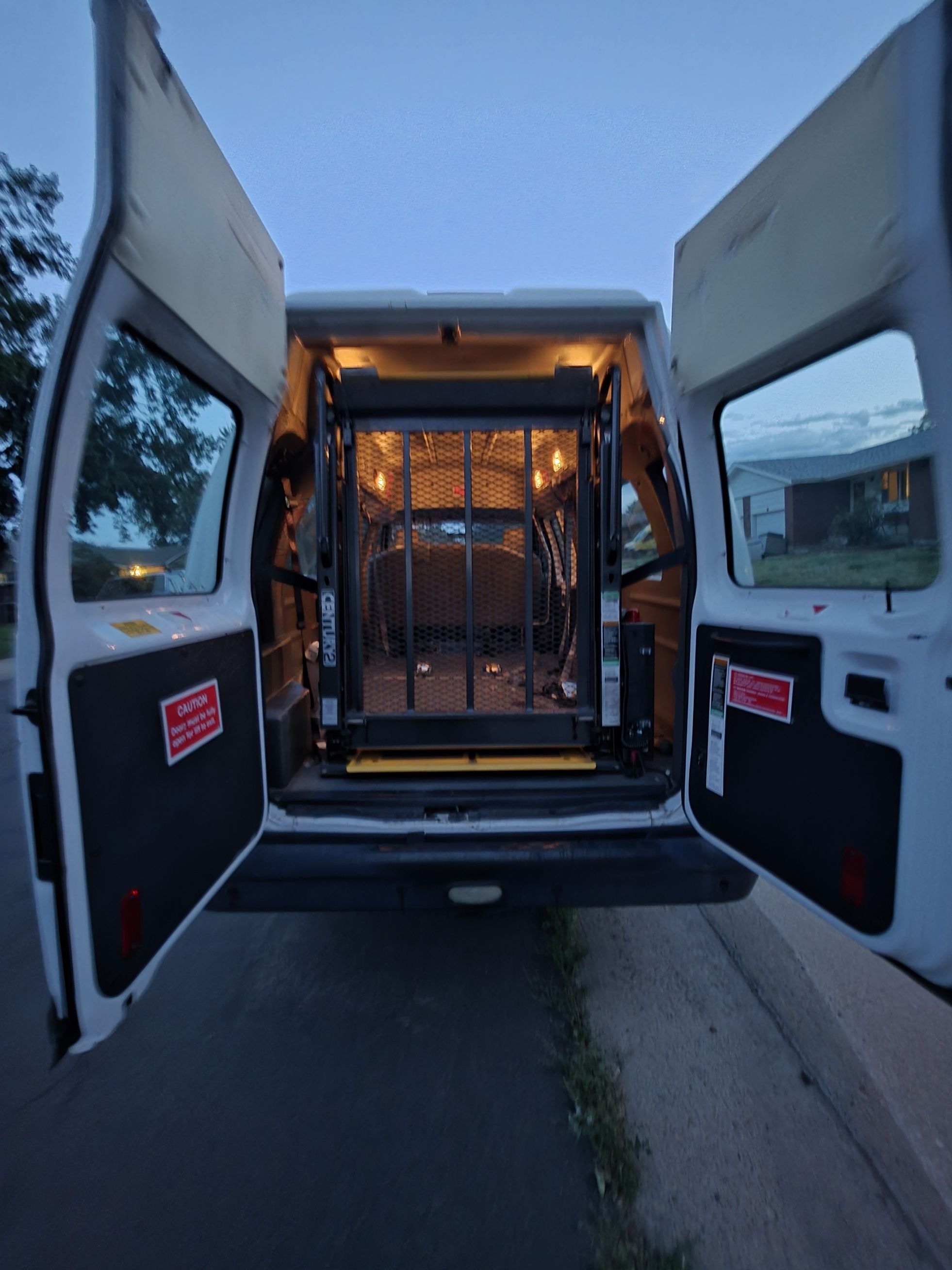 Used 2013 Ford E-250 and Econoline 250 Extended w/ PWR Group RWD image 15