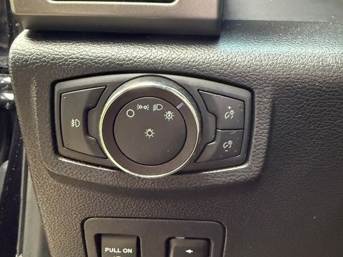 Used 2019 Ford Expedition XLT w/ Equipment Group 202A image 12