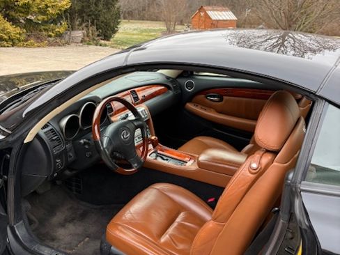 Used 2005 Lexus SC 430 Convertible image 6