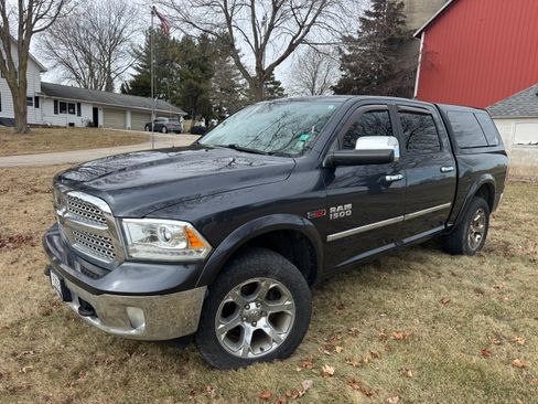 Used 2014 RAM 1500 Laramie w/ Convenience Group image 1