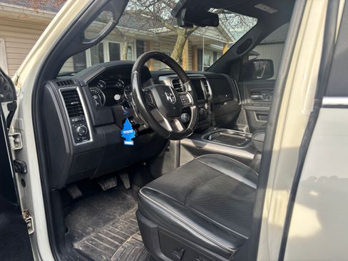 Used 2017 RAM 1500 Limited AWD/4WD image 15