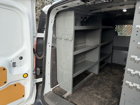 Used 2022 Ford Transit Connect XL image 8