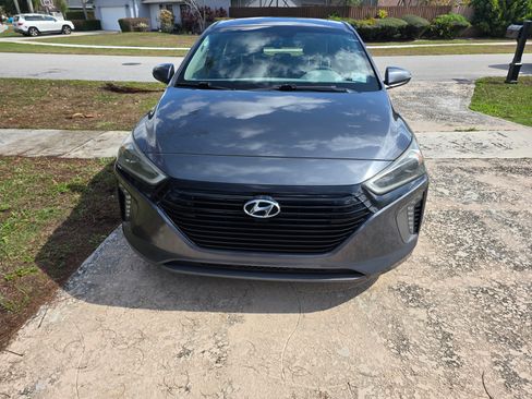 Used 2018 Hyundai Ioniq Limited image 4