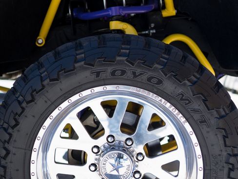 Used 2015 GMC Sierra 2500 Denali w/ Duramax Plus Package image 4