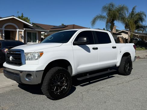 Used 2011 Toyota Tundra 2WD CrewMax w/ Tow Pkg image 6