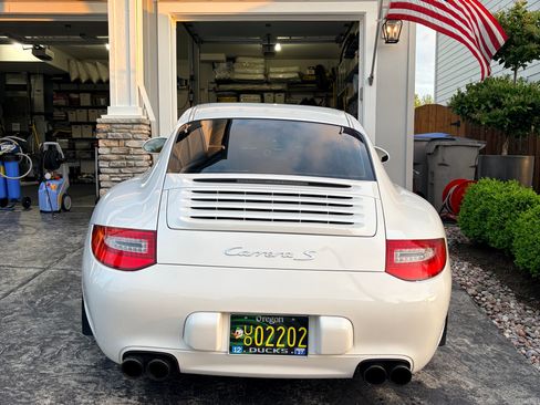 Used 2009 Porsche 911 Carrera S RWD image 9