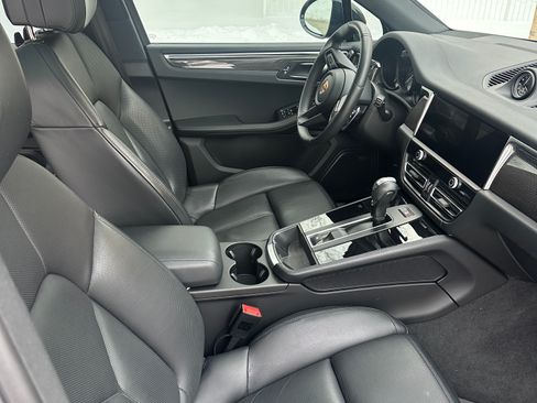 Used 2023 Porsche Macan S image 13
