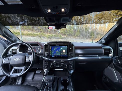 Used 2022 Ford F150 Lariat w/ Equipment Group 502A High image 5