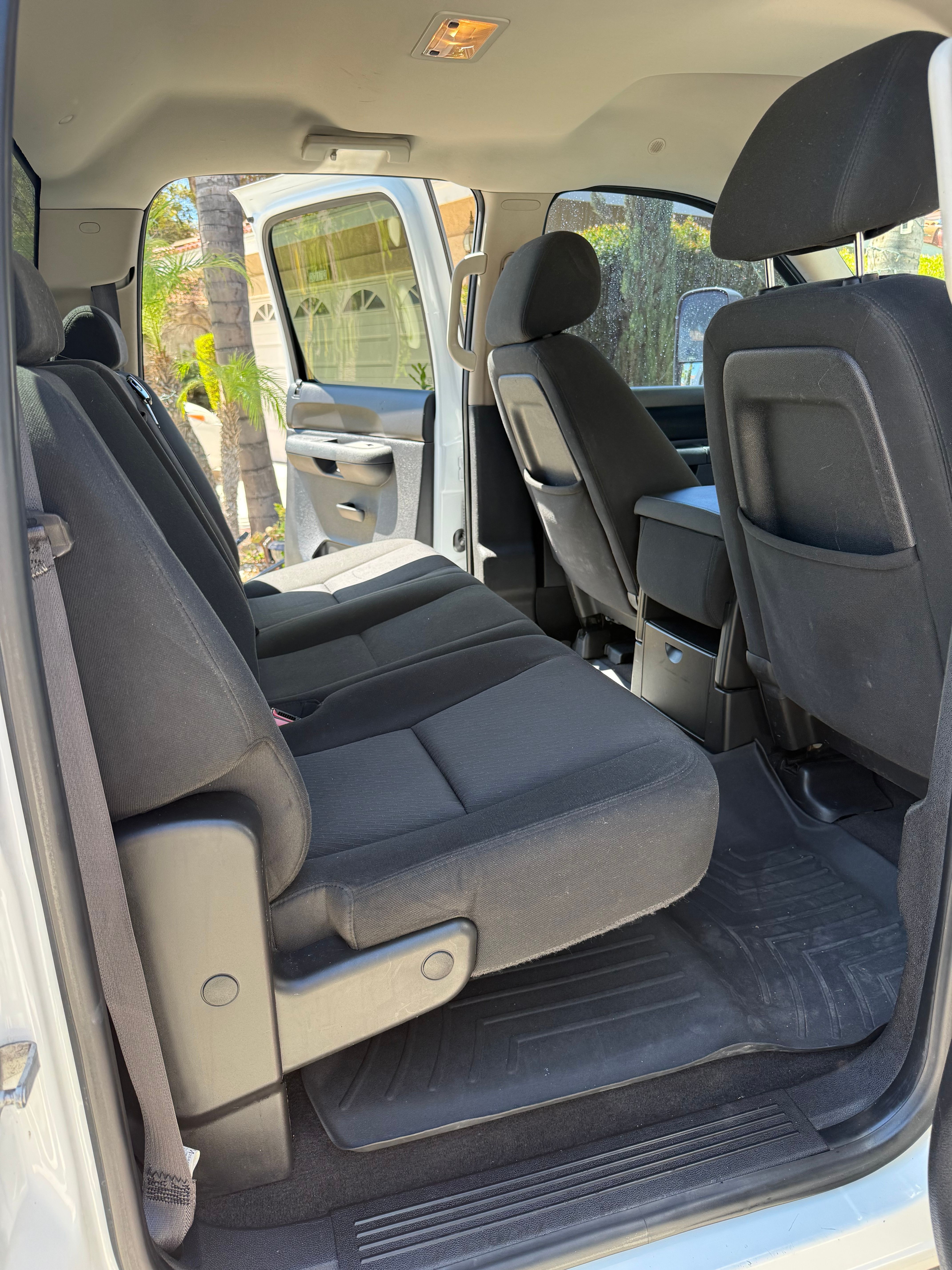 Used 2011 GMC Sierra 2500 SLE w/ SLE Preferred Package AWD/4WD image 13