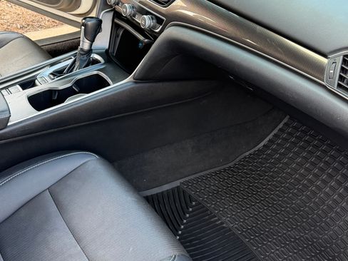 Used 2019 Honda Accord Sport image 17