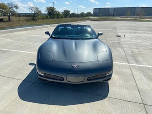 Used 2003 Chevrolet Corvette Convertible w/ Preferred Equipment Group1 image 10