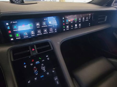 Used 2023 Porsche Taycan 4S image 6