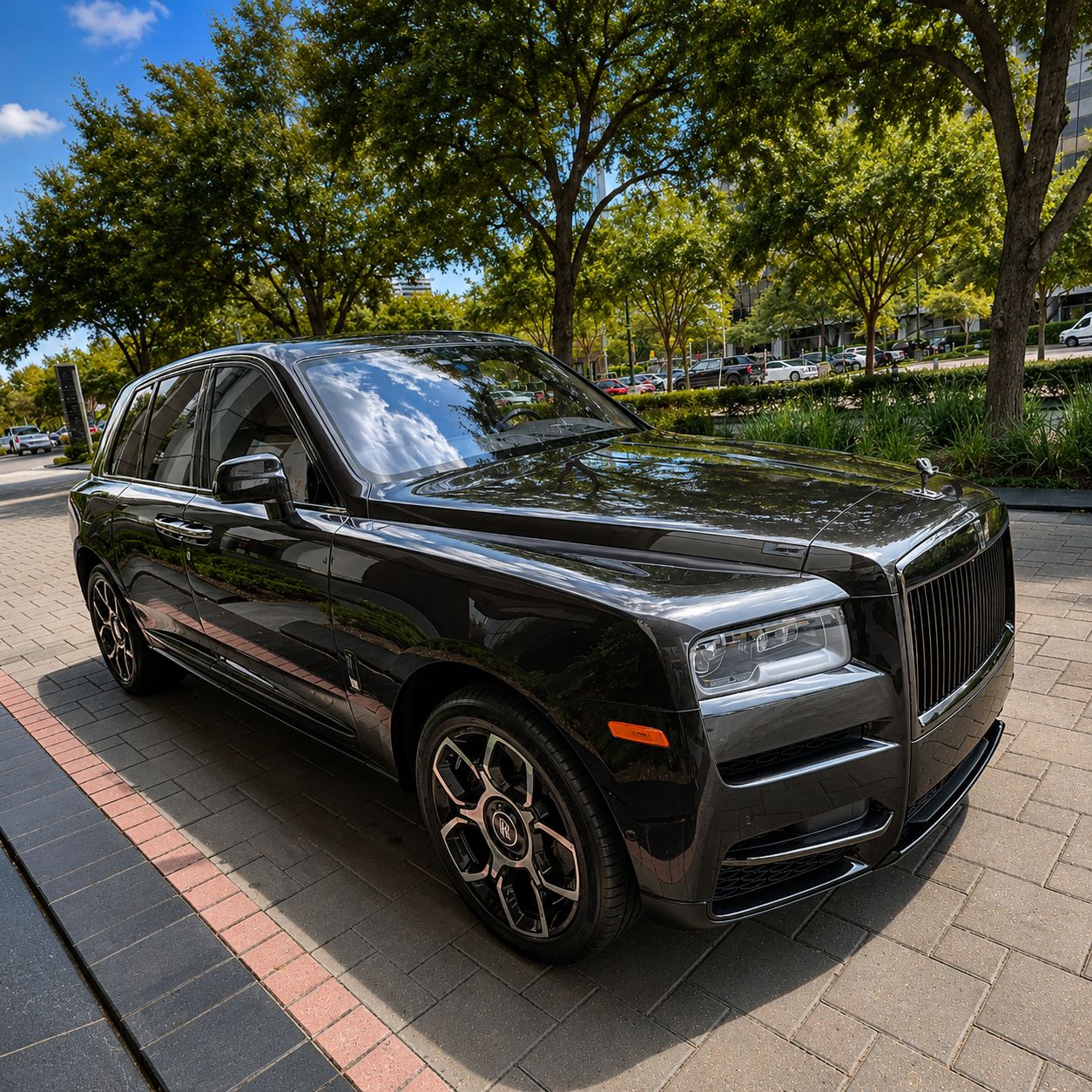 Used 2021 Rolls-Royce Cullinan Black Badge AWD/4WD image 15