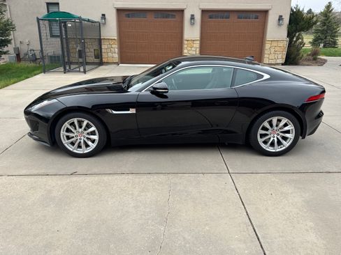 Used 2016 Jaguar F-TYPE Coupe RWD image 4