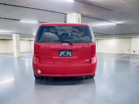 Used 2009 Scion xB w/ Release Series 6.0 FWD image 5