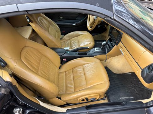 Used 2003 Porsche 911 Carrera 4 image 1