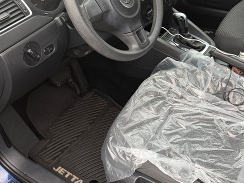 Used 2014 Volkswagen Jetta S image 6