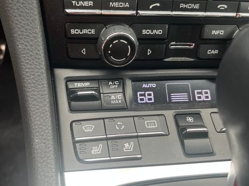 Used 2013 Porsche 911 Carrera 4S image 15