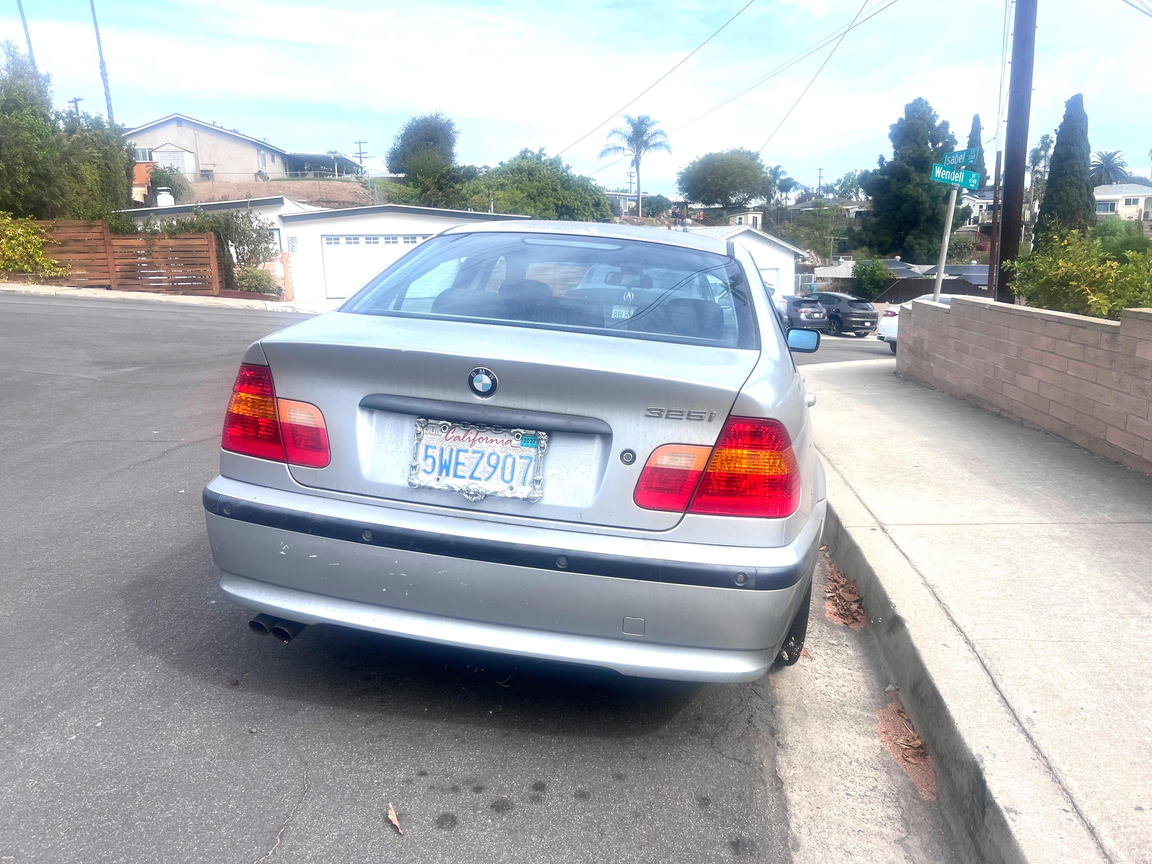 Used 2003 BMW 325i Sedan RWD image 2