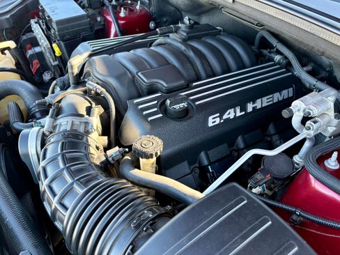 Used 2012 Jeep Grand Cherokee SRT8 w/ Luxury Group II image 21